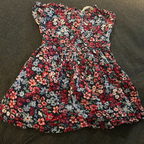 🌺 H&M Dress – Size 2–3T 🌺 - Picture 2 of 3
